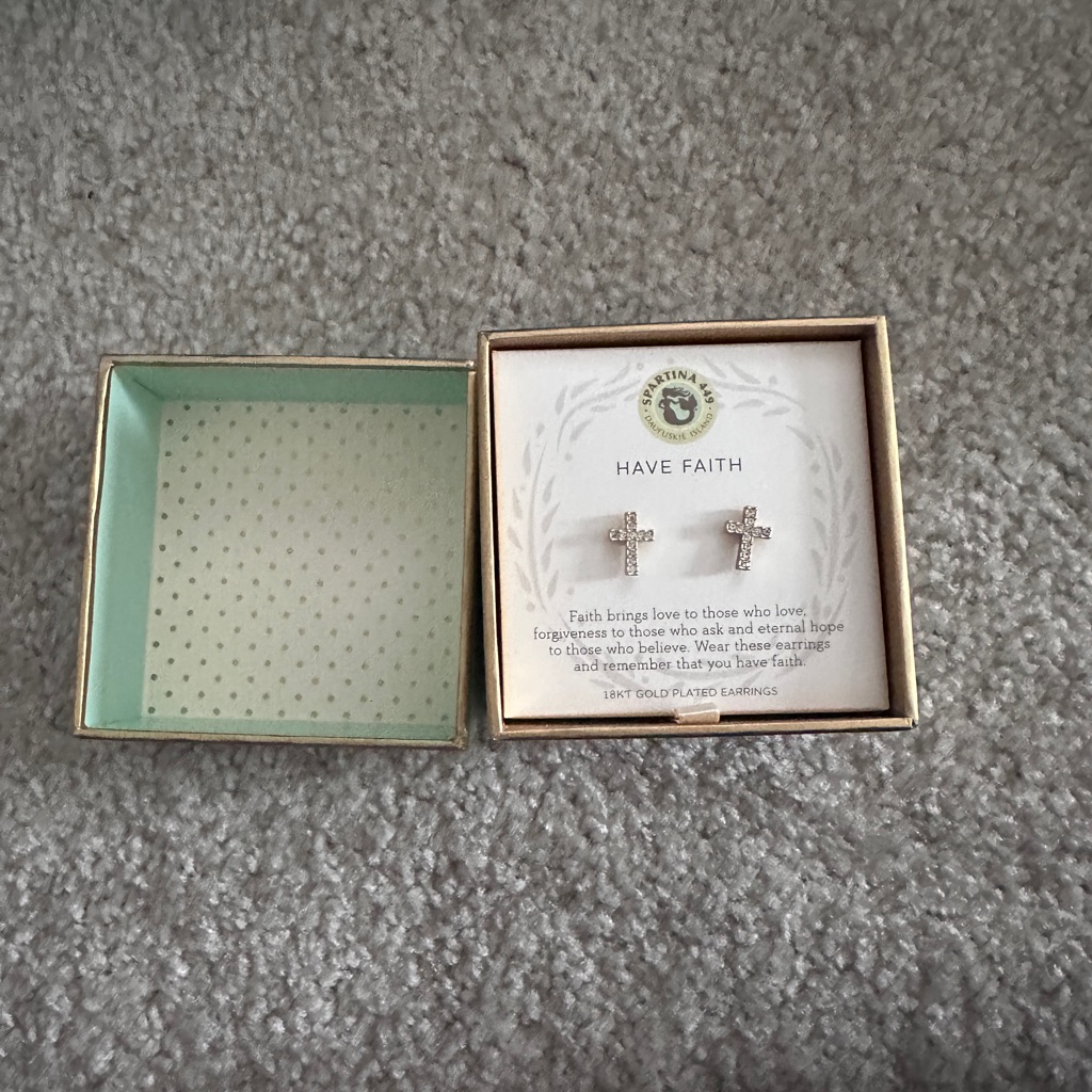 Spartina 449 Gold Plated Earrings 17$